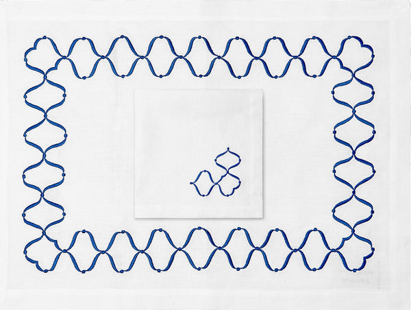 http://www.deborahsharpelinens.com/cdn/shop/products/placemat-napkin-embriodered_5191c774-ecb2-423f-ab25-2d609e051c14_grande.jpg?v=1605908675